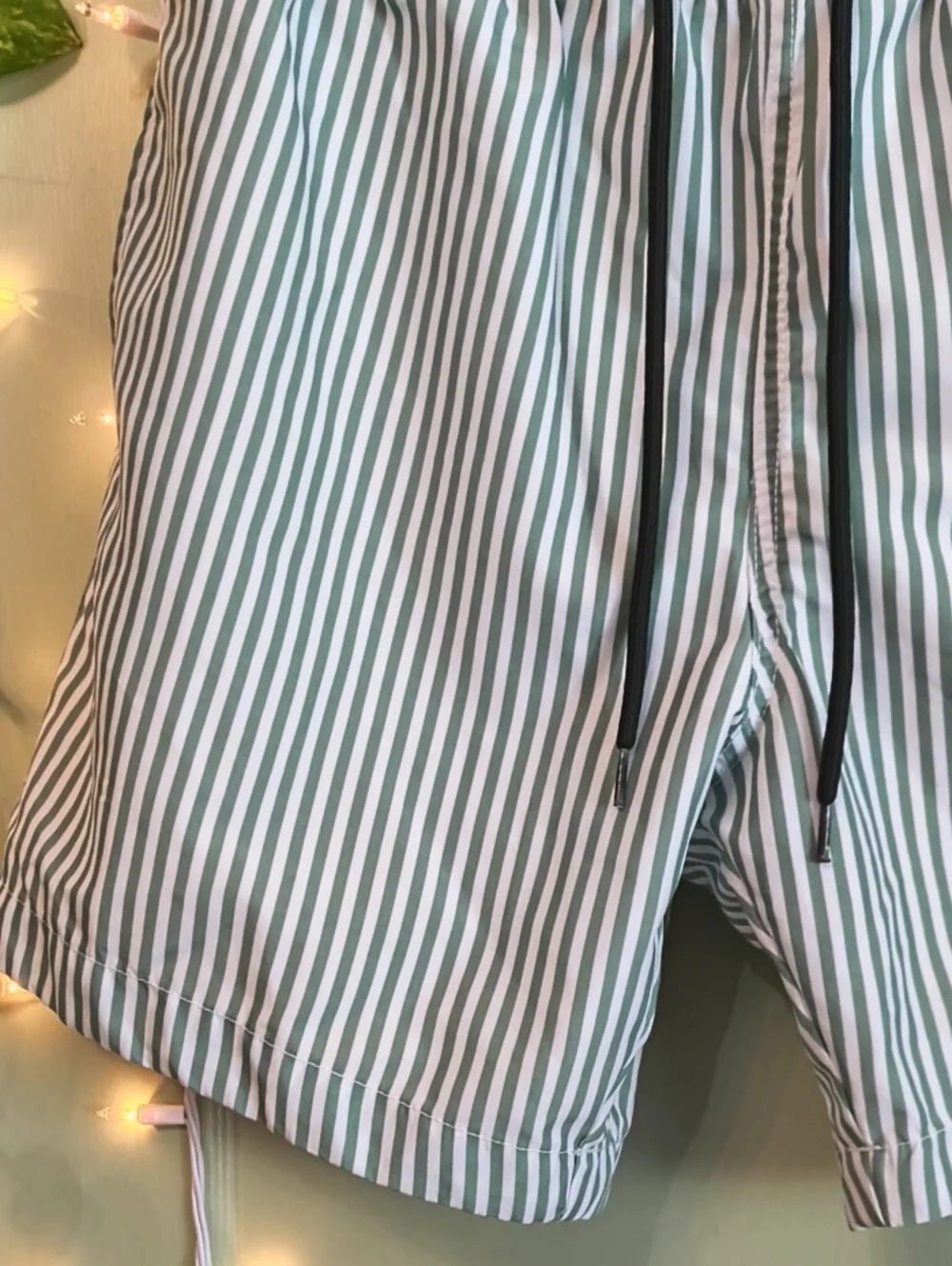 Men's H&M Green White Swim Trucks Bathing Suit Pool Beach Vacation Shorts 🩳 M
